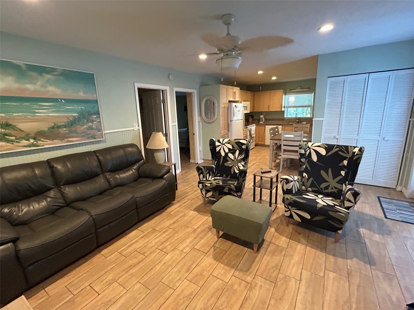 770 Bay Esplanade #2 Clearwater Beach FL 33767 TB8500880 image2