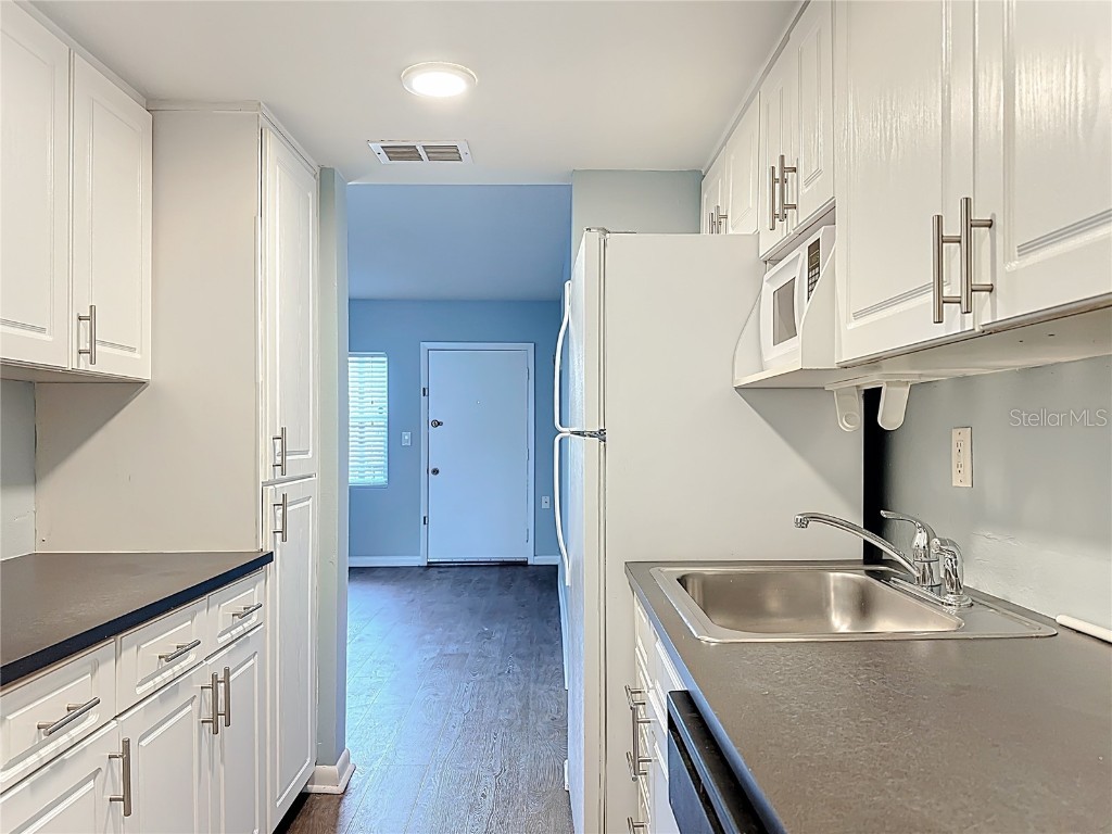 770 Ridenhour Circle #770 Orlando FL 32809 O6335819 image4