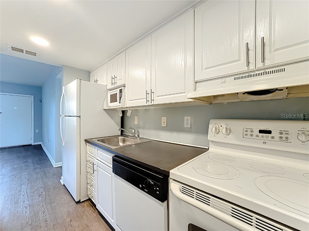 770 Ridenhour Circle #770 Orlando FL 32809 O6335819 image5