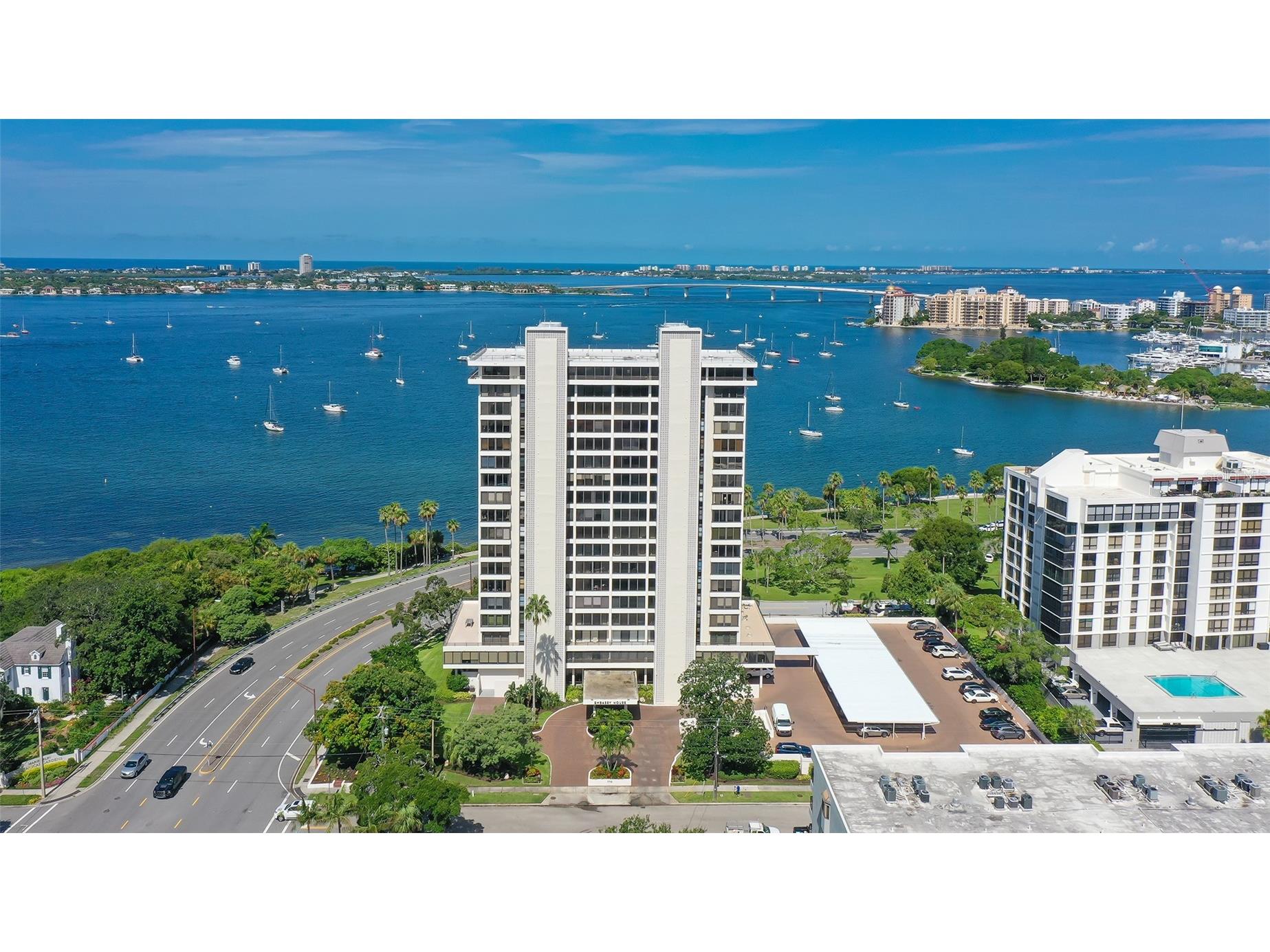 770 S Palm Avenue #PH2 Sarasota FL 34236 - SARASOTA BAY GULF OF MEXICO A4657032 image1