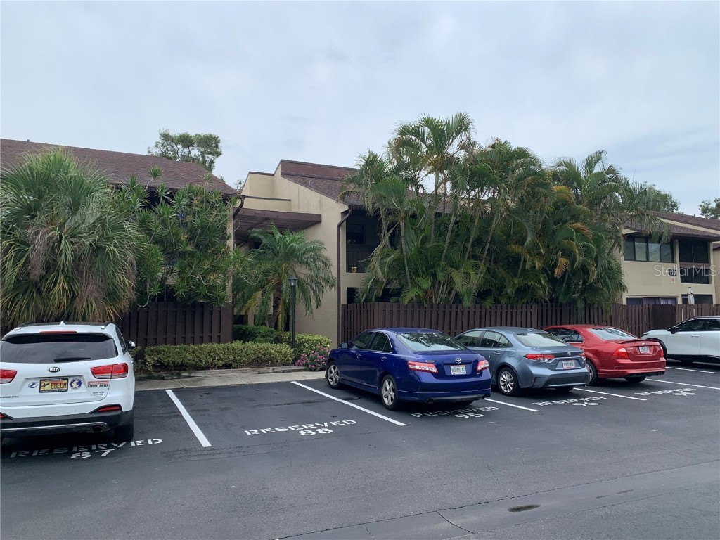 770 Village Lake Terrace N #104 Saint Petersburg FL 33716 A4568942 image1