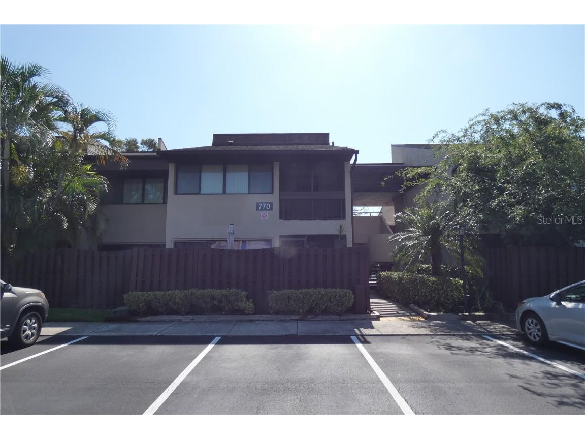 770 Village Lake Terrace N #108 Saint Petersburg FL 33716 U8199289 image1