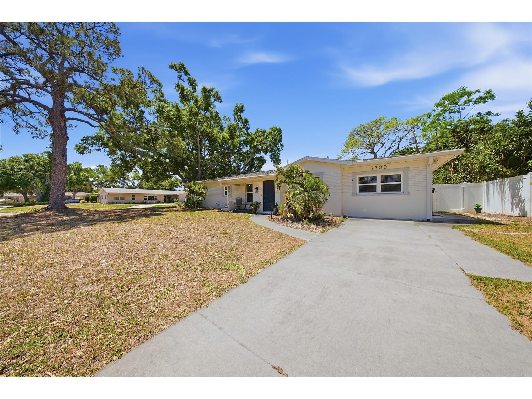 7700 16th Avenue N Saint Petersburg FL 33710 TB8501233 image2