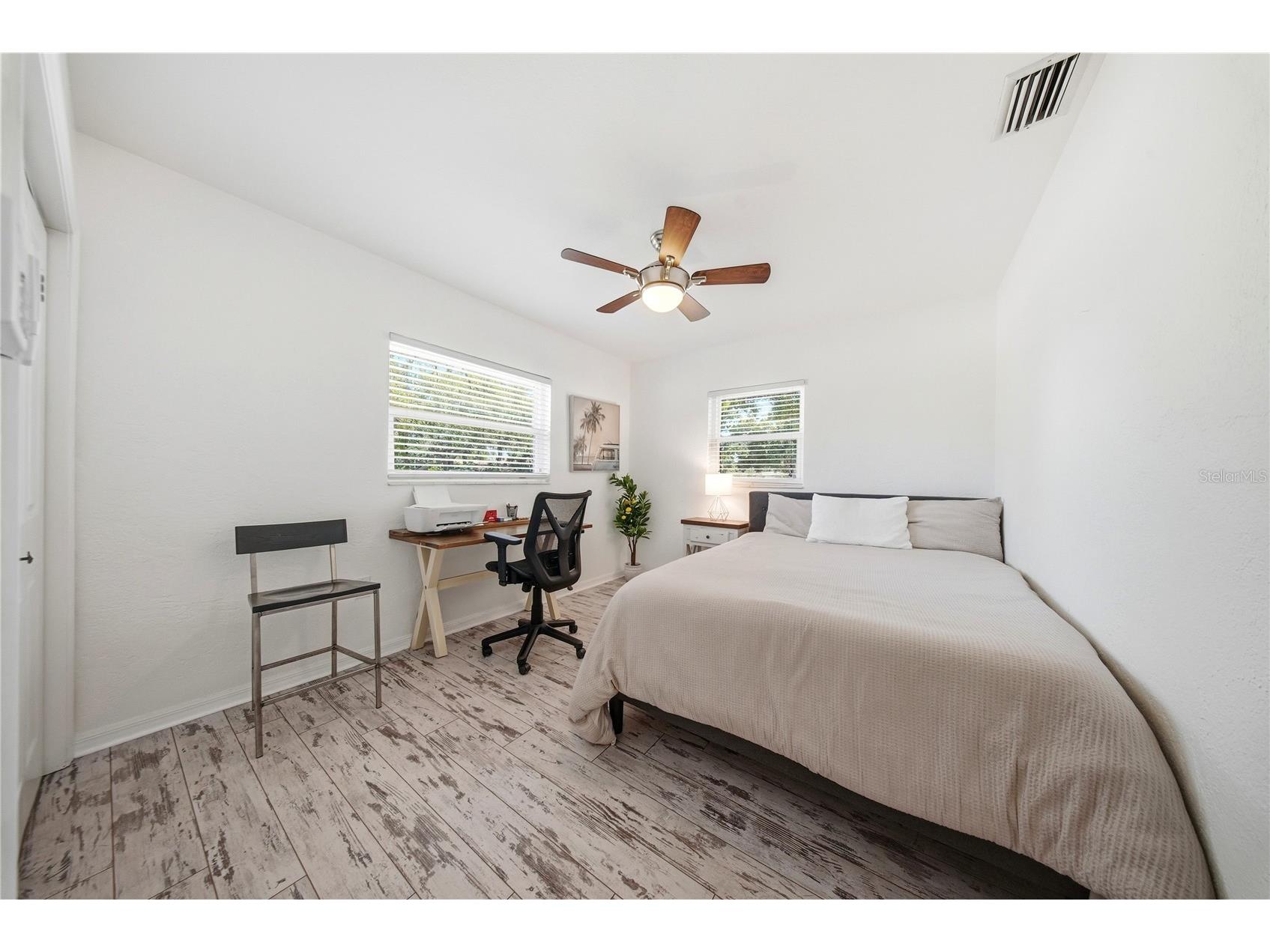 7700 16th Avenue N Saint Petersburg FL 33710 TB8501233 image26