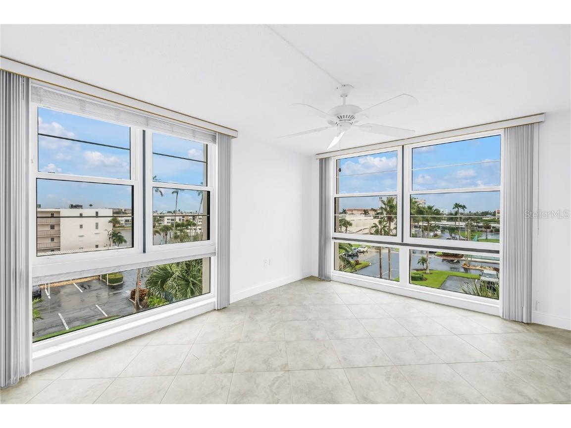 7700 Sun Island Drive S #401 South Pasadena FL 33707 - BOCA CIEGA BAY TB8422288 image16