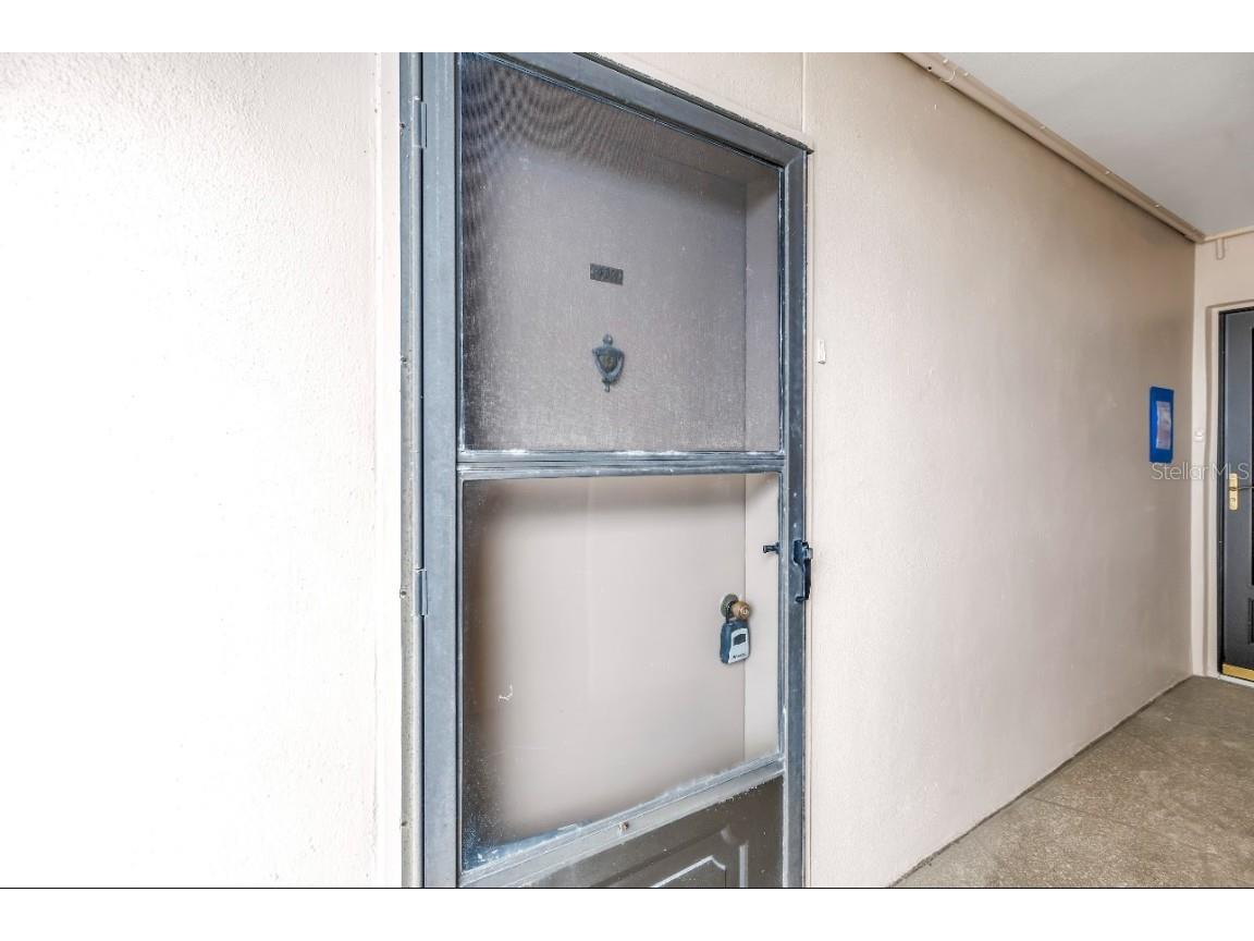 7700 Sun Island Drive S #402 South Pasadena FL 33707 TB8450581 image2