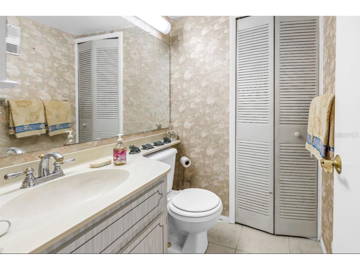 7700 Sun Island Drive S #402 South Pasadena FL 33707 TB8450581 image4