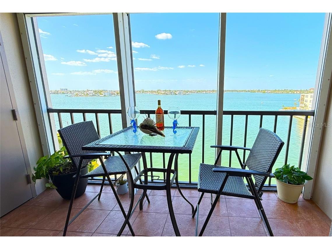 7700 Sun Island Drive S #506 South Pasadena FL 33707 - BOCA CIEGA BAY TB8376551 image1