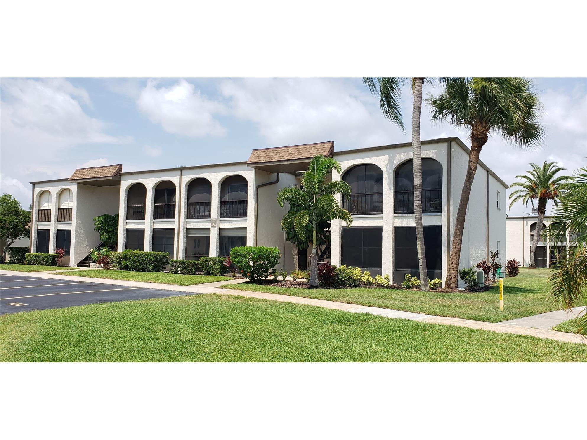 7701 Starkey Road #102 Seminole FL 33777 TB8491782 image1