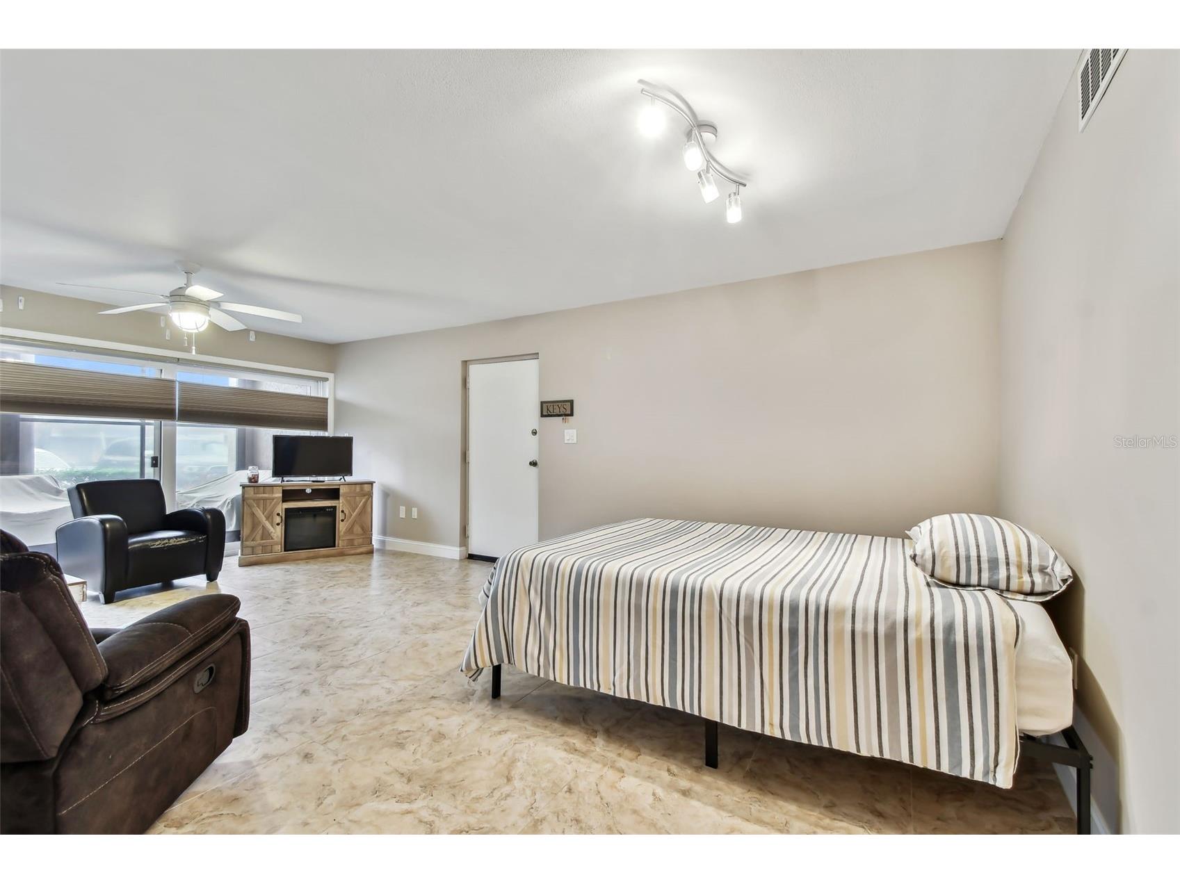 7701 Starkey Road #105 Seminole FL 33777 TB8342811 image16