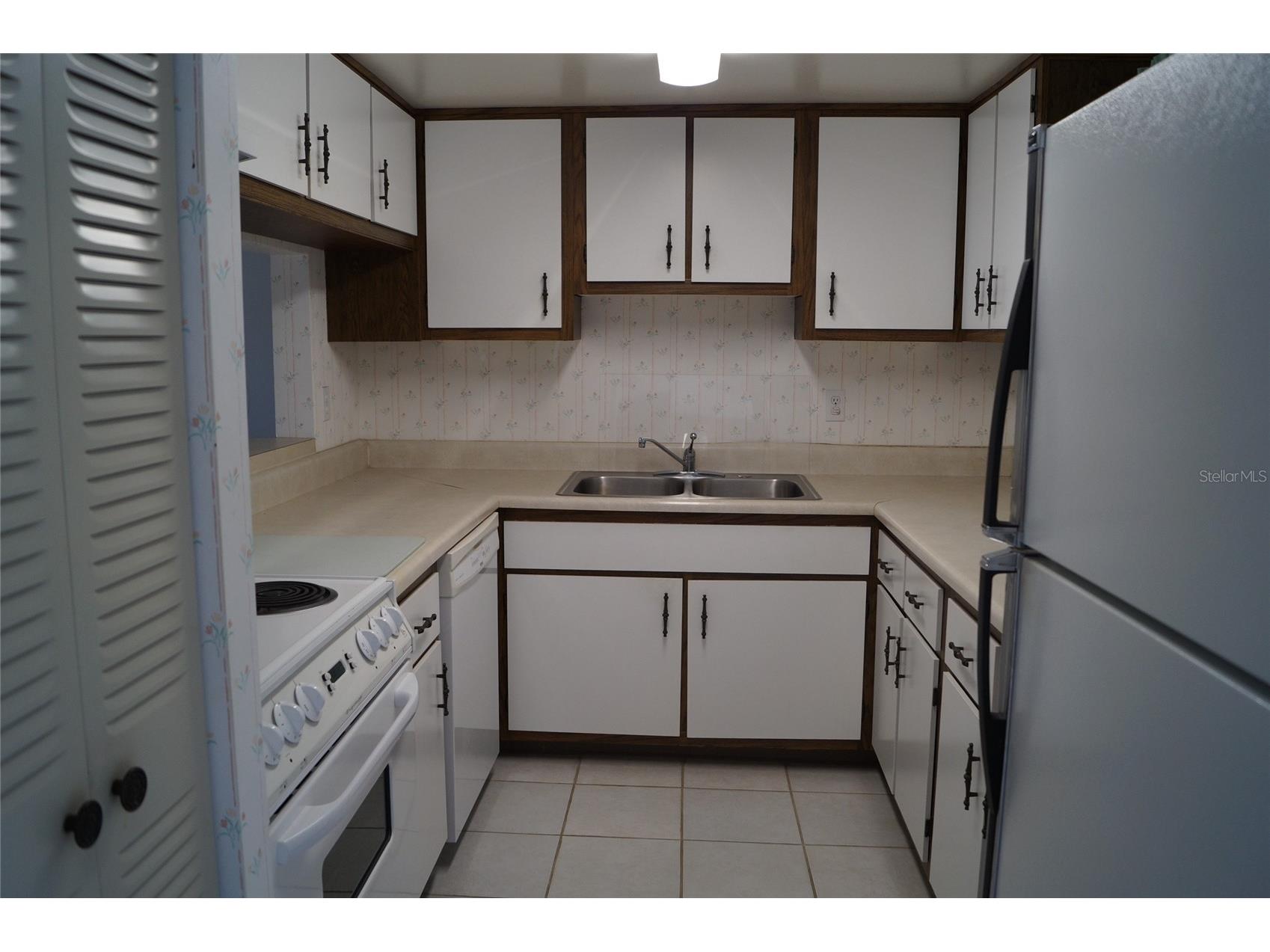 7701 Starkey Road #408 Seminole FL 33777 TB8439156 image12