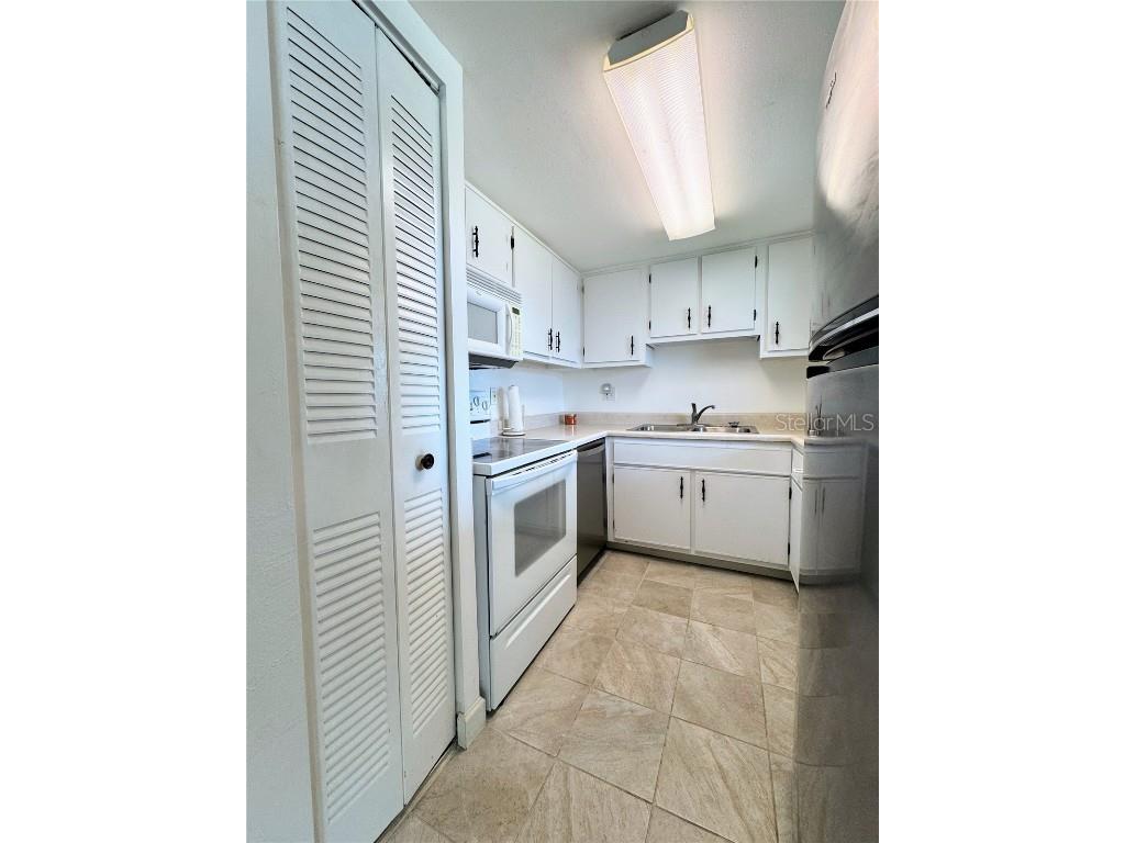 7701 Starkey Road #618 Seminole FL 33777 TB8429575 image10