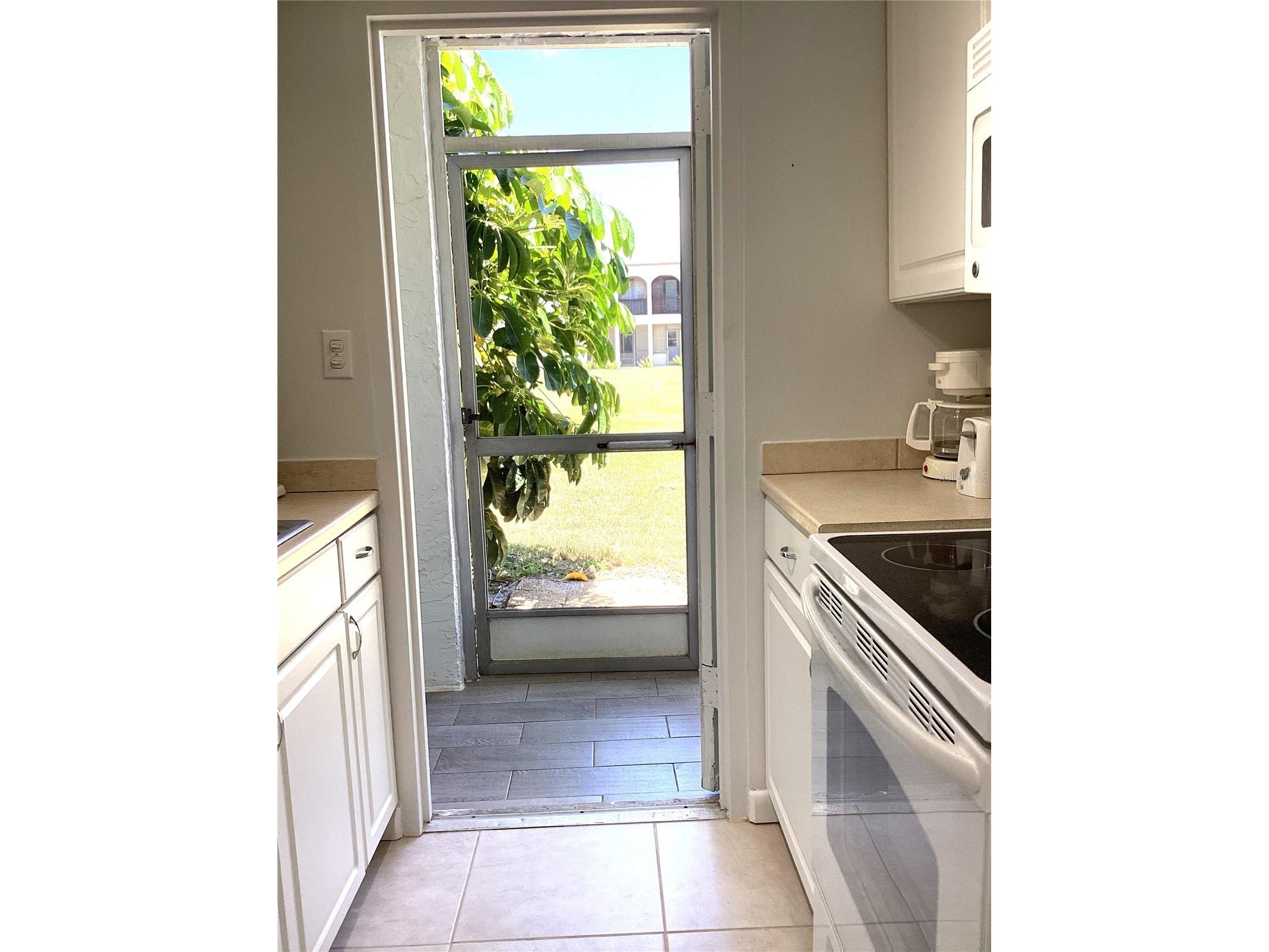 7701 Starkey Road #703 Seminole FL 33777 TB8523701 image9