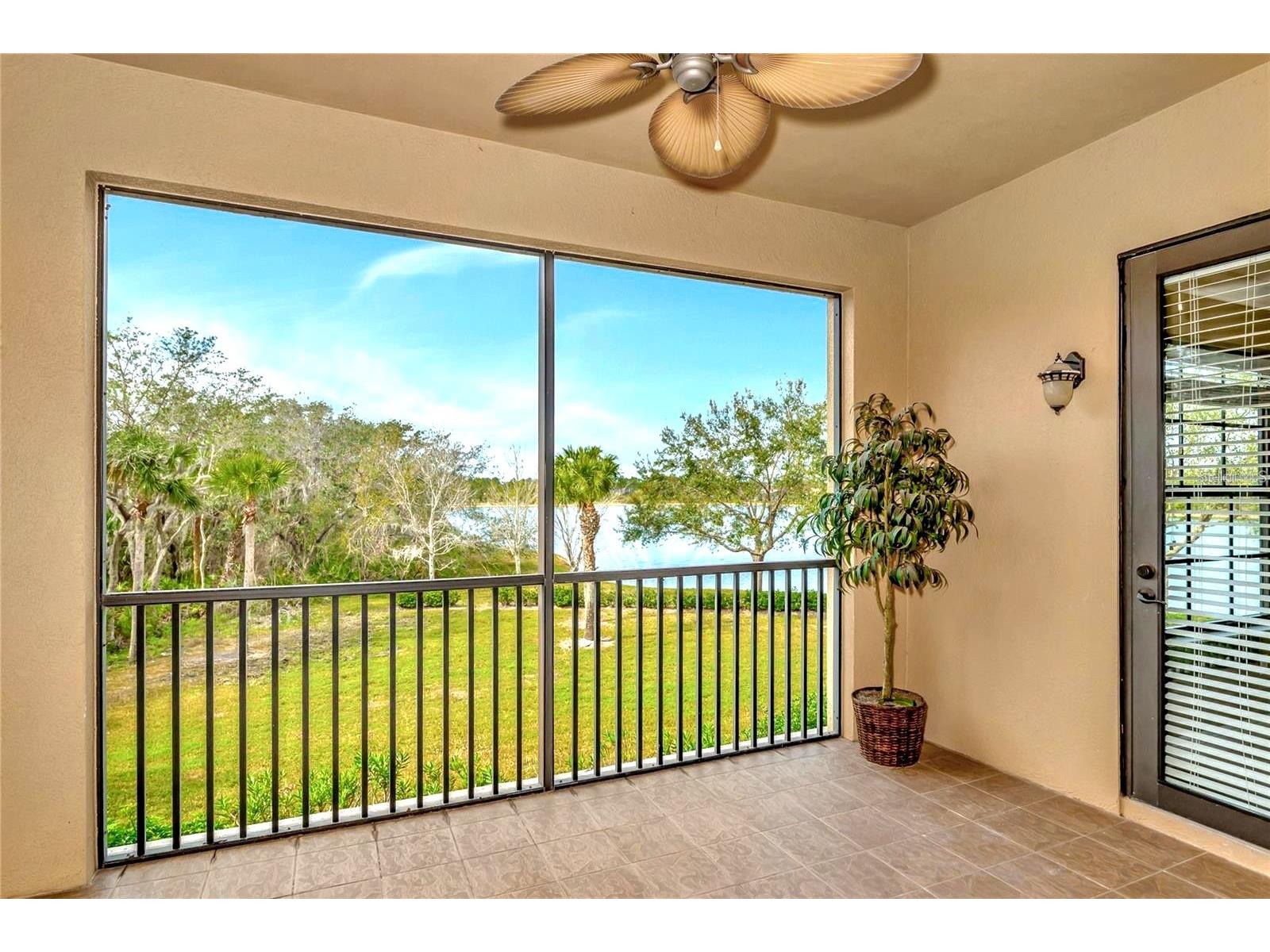 7702 Lake Vista Court #206 Bradenton FL 34202 A4681739 image2
