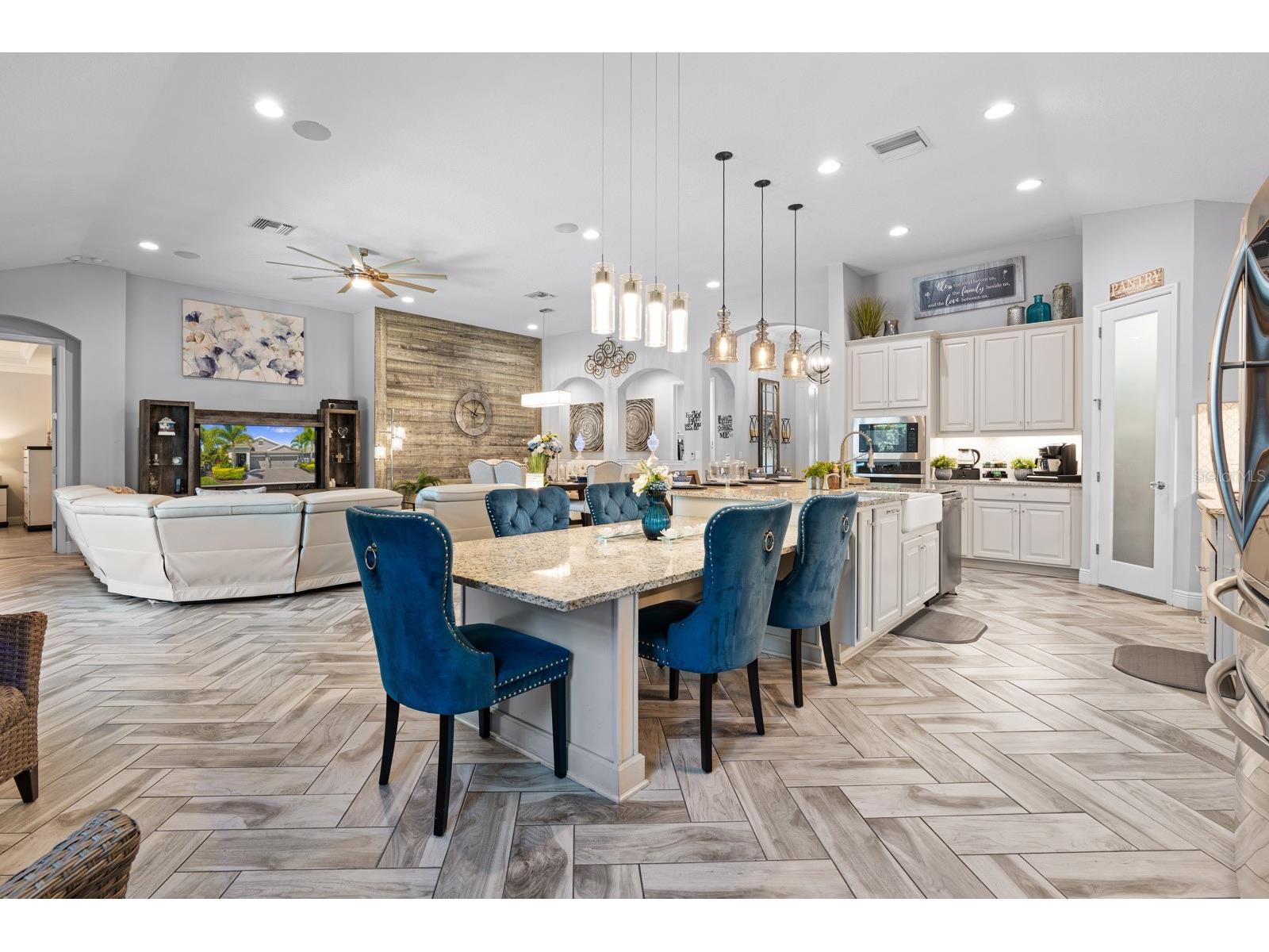 7702 Paradiso Drive Apollo Beach FL 33572 TB8507093 image7