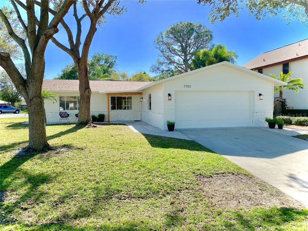 7703 22nd Avenue W Bradenton FL 34209 A4521559 image1