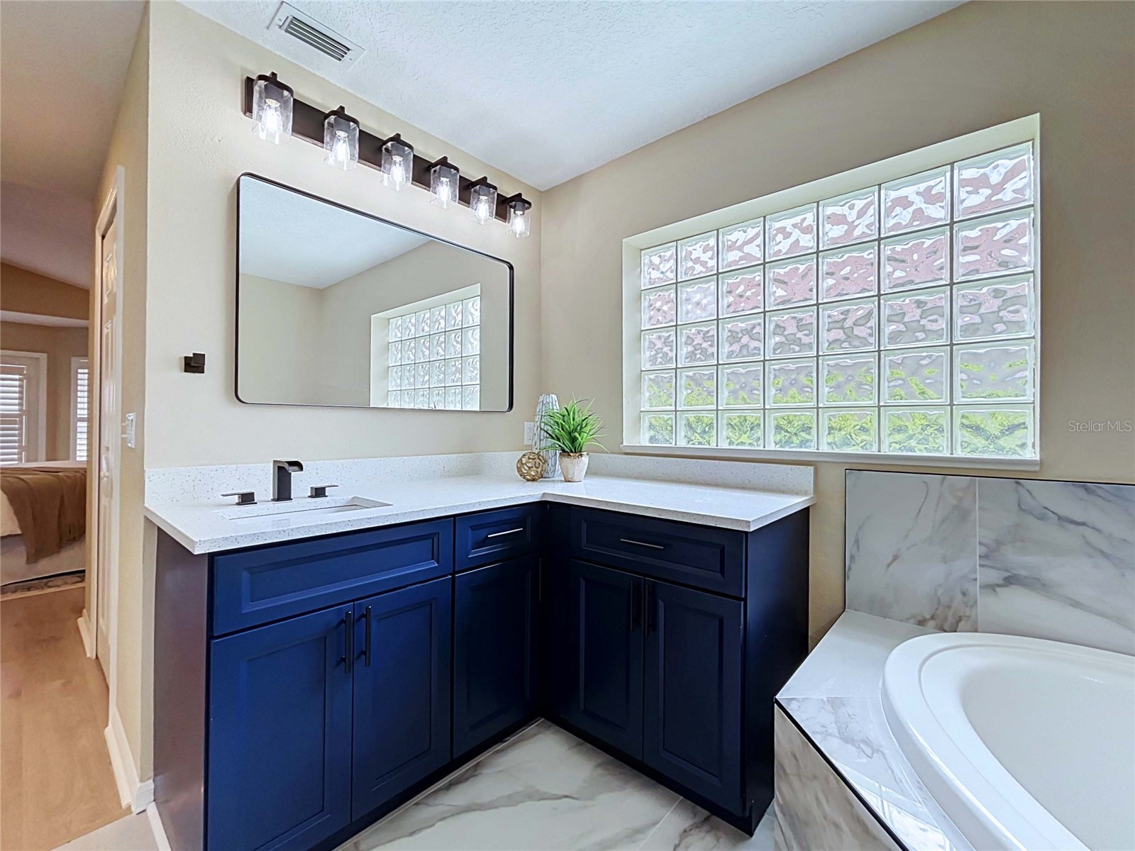 7703 British Open Way Lakewood Ranch FL 34202 TB8519152 image43