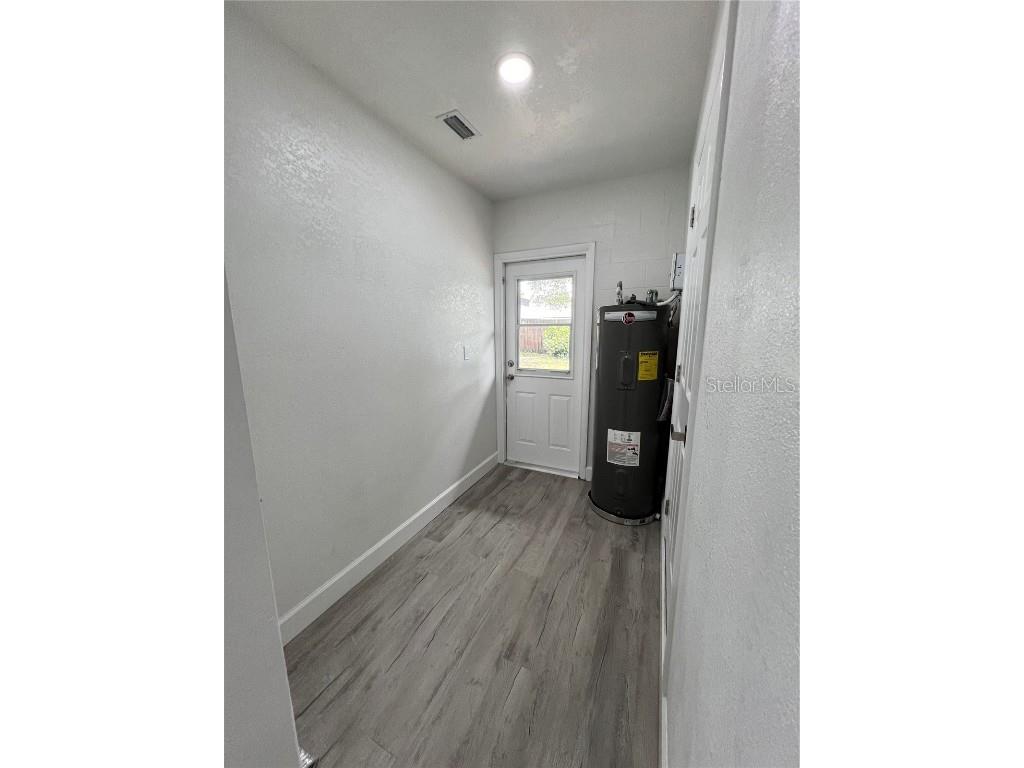 7703 W Hiawatha Street Tampa FL 33615 TB8414154 image23