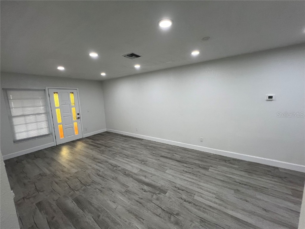 7703 W Hiawatha Street Tampa FL 33615 TB8414154 image5