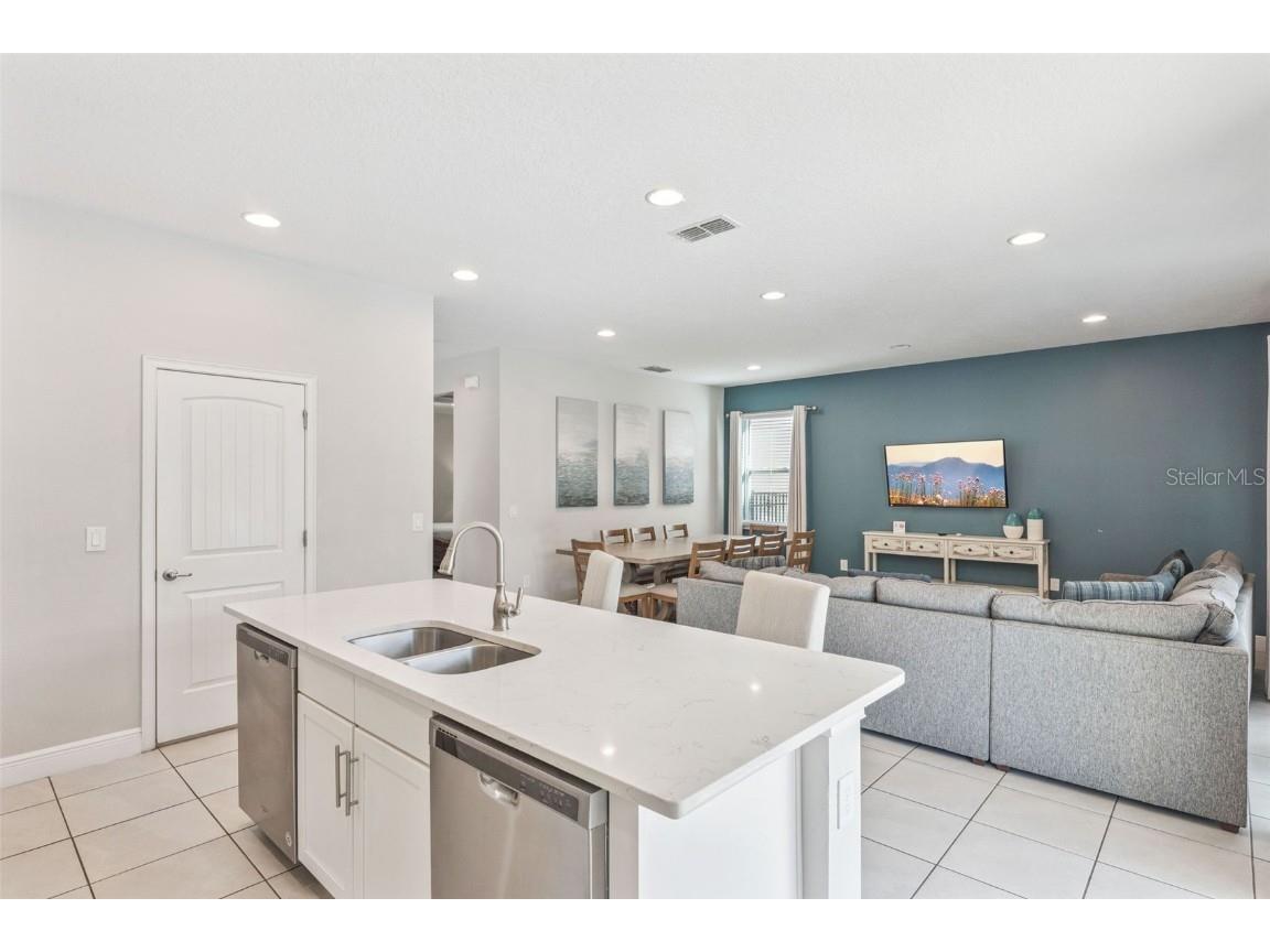 7704 Graben Street Kissimmee FL 34747 O6363518 image9