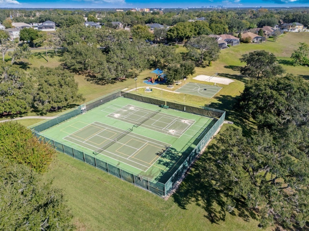 7704 Kings Passage Avenue Orlando FL 32835 O6367382 image29