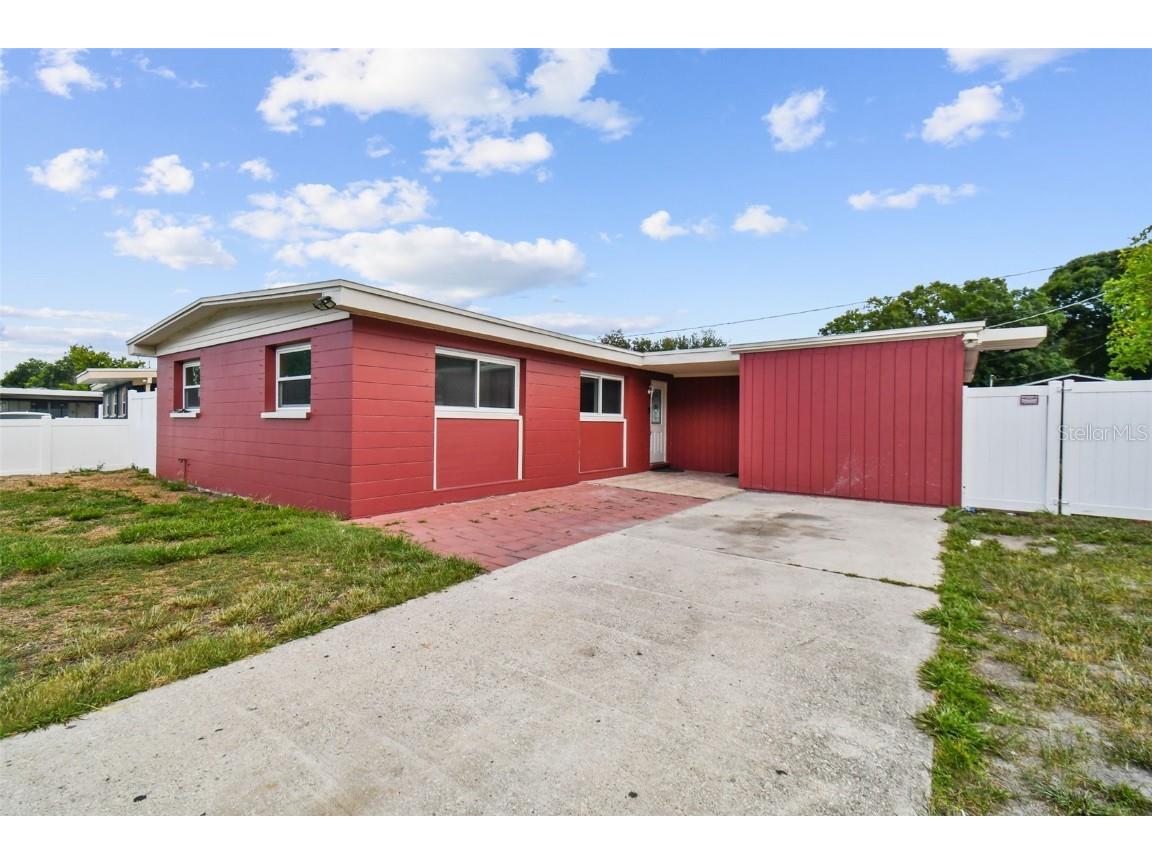 7704 Patrician Place Tampa FL 33619 T3457423 image1