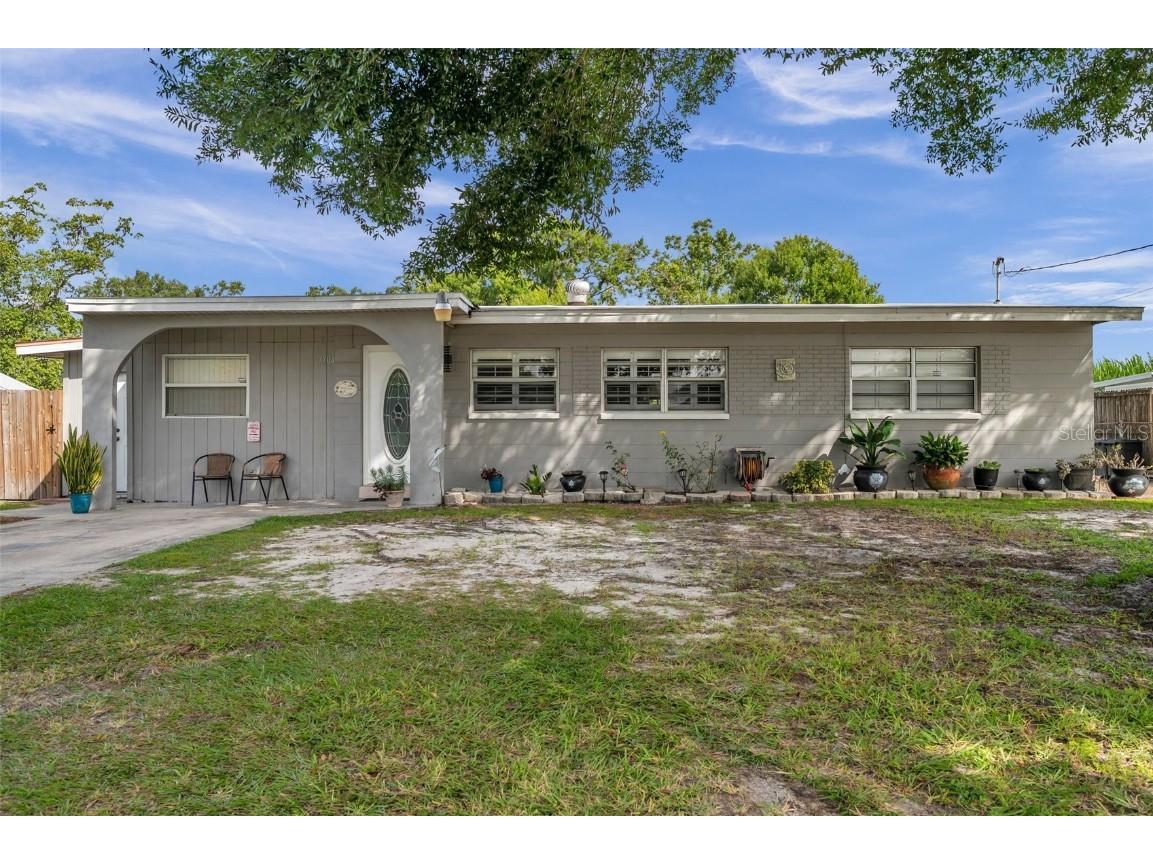 7704 Southside Lane Tampa FL 33619 U8216087 image1