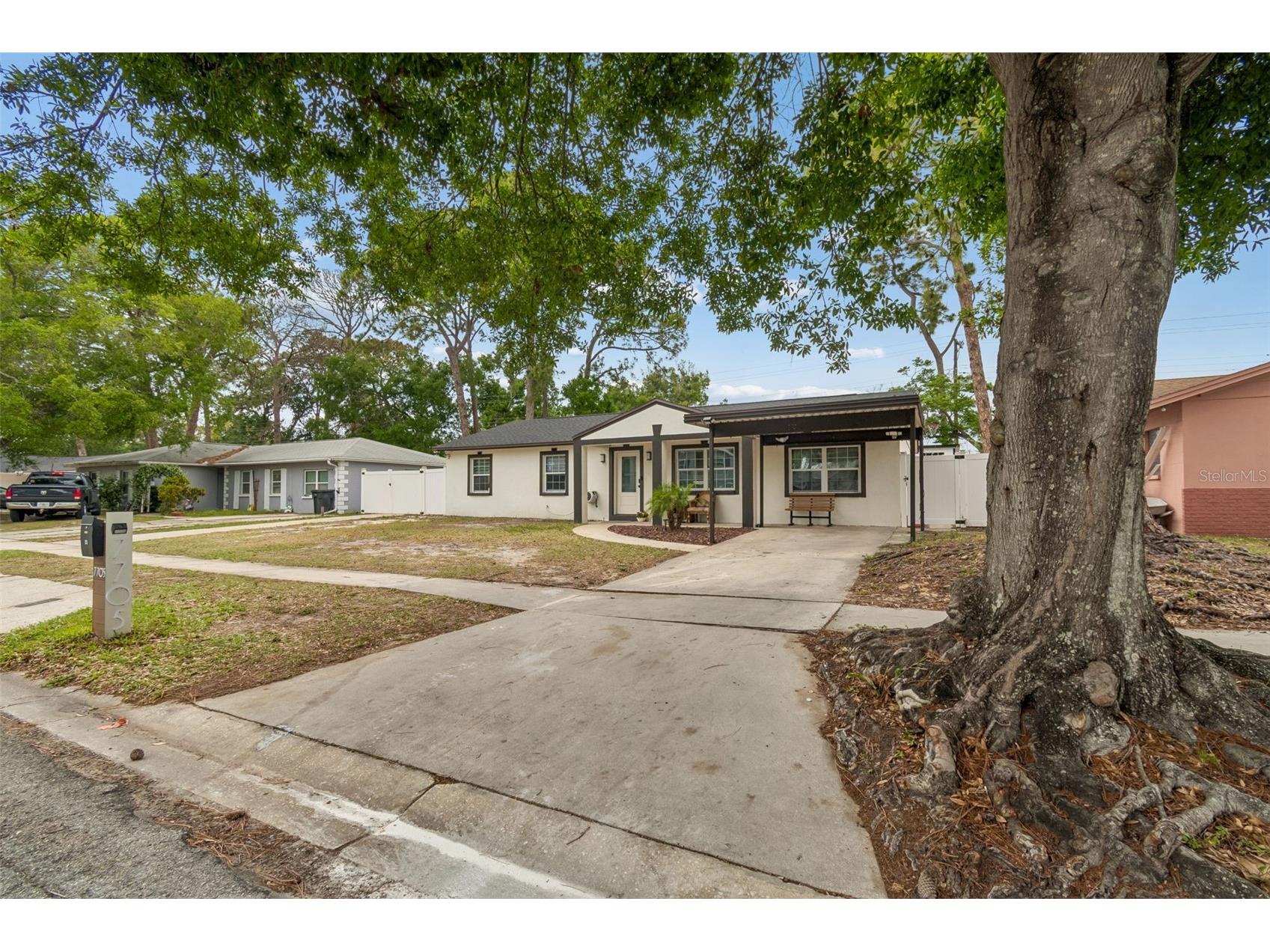 7705 Jackson Springs Road Tampa FL 33615 W7884616 image2
