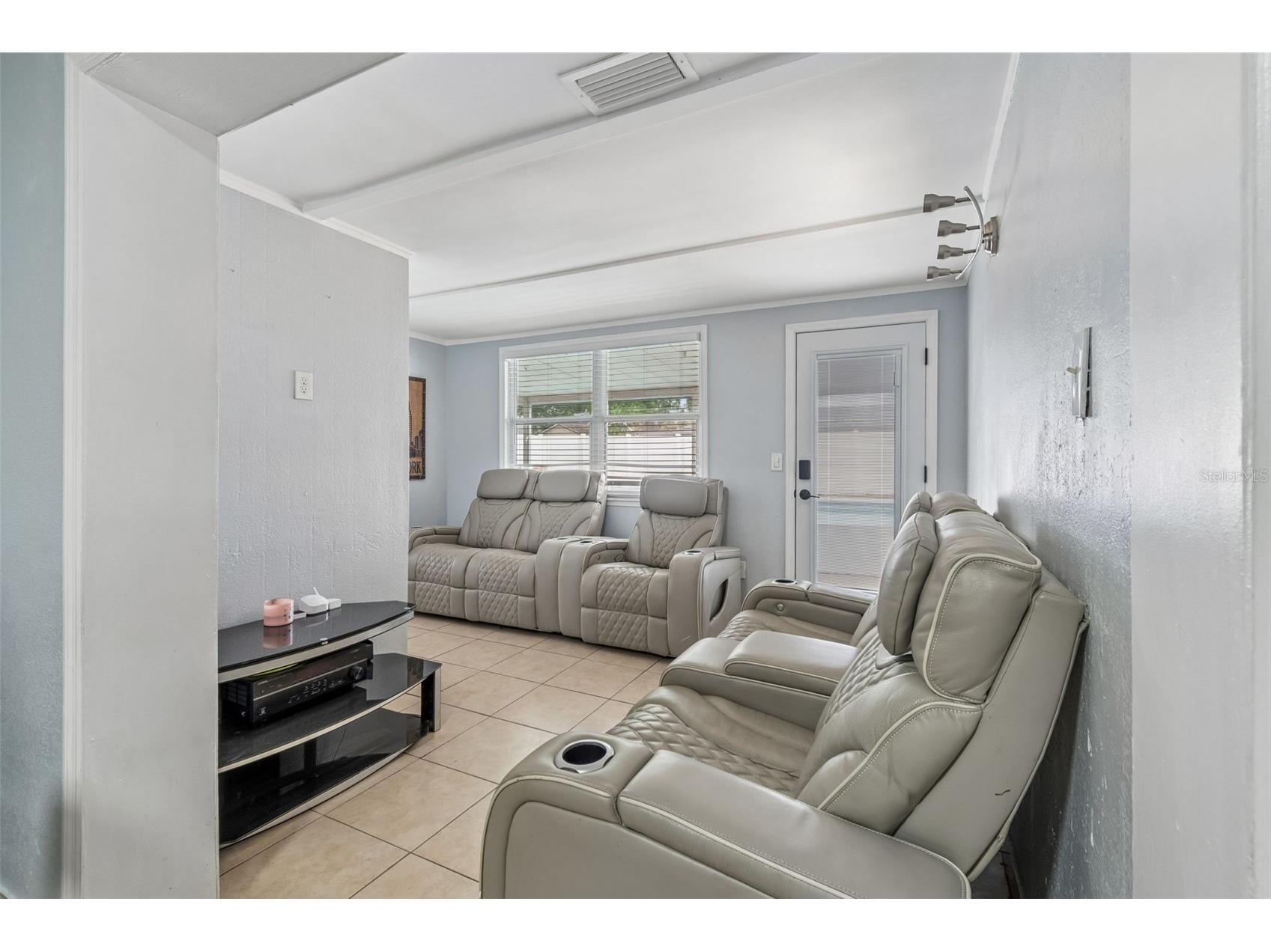 7705 Jackson Springs Road Tampa FL 33615 W7884616 image24