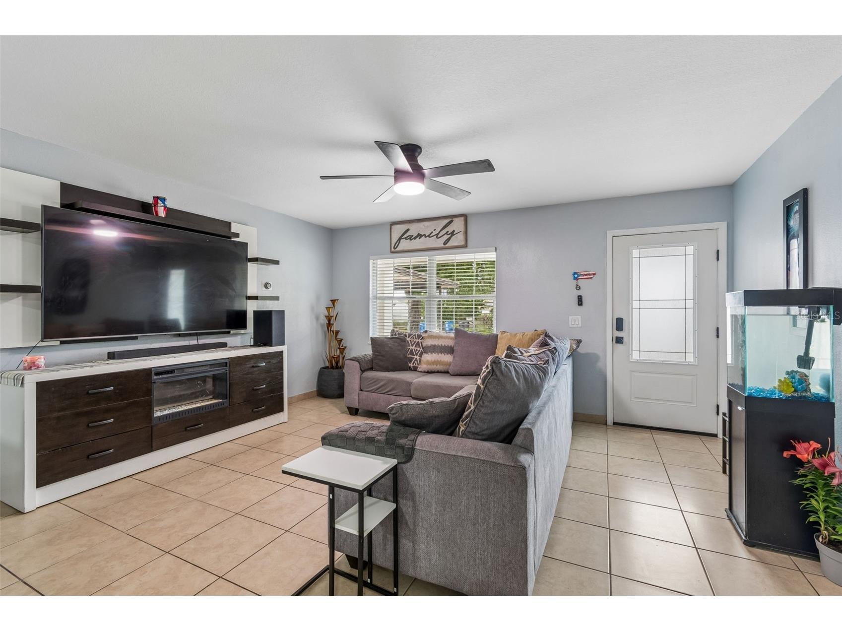 7705 Jackson Springs Road Tampa FL 33615 W7884616 image5