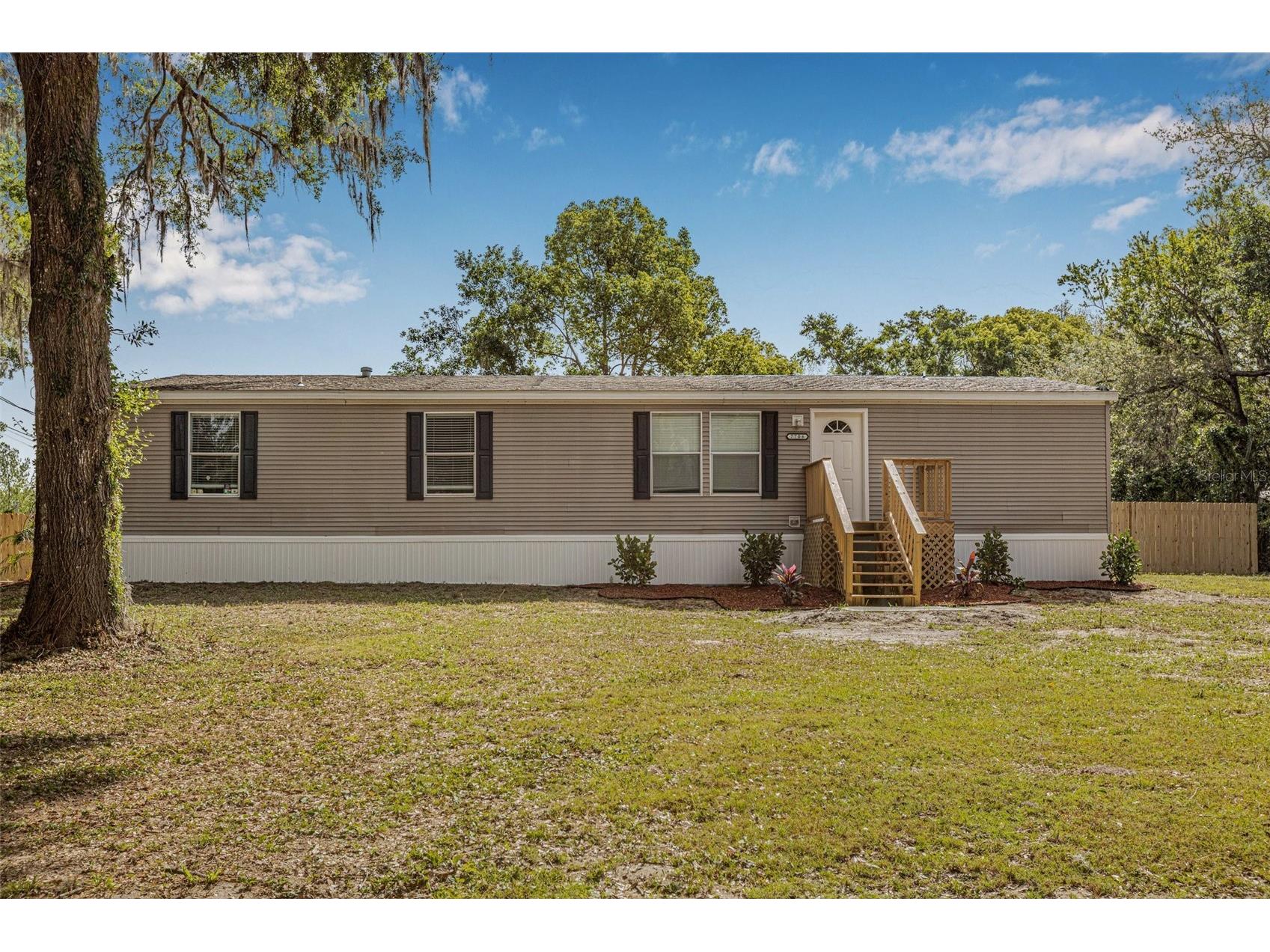 7706 23rd Street Zephyrhills FL 33540 TB8485402 image1