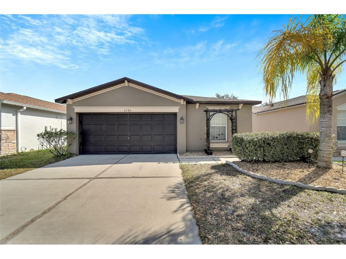 7706 Carriage Pointe Drive Gibsonton FL 33534 T3428979 image1