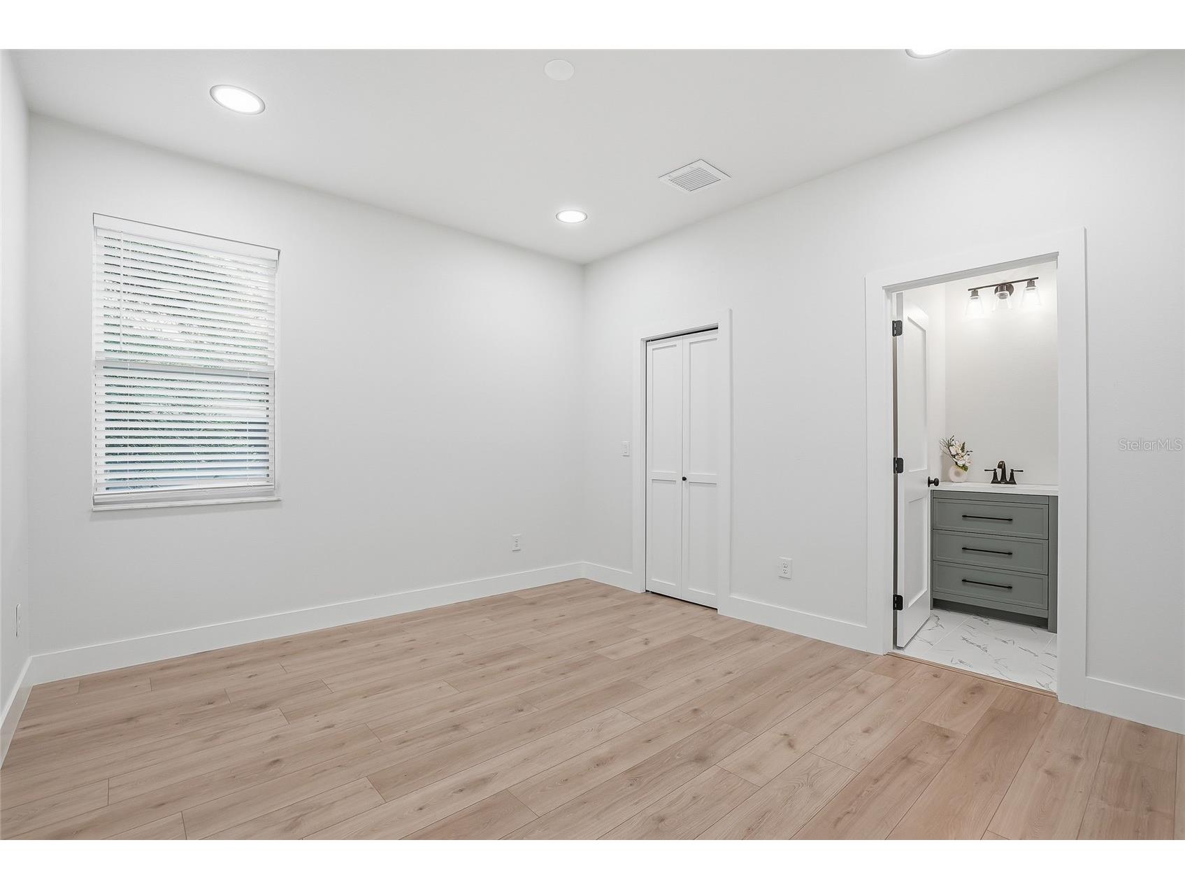 7706 N Arden Avenue Tampa FL 33604 TB8496862 image17