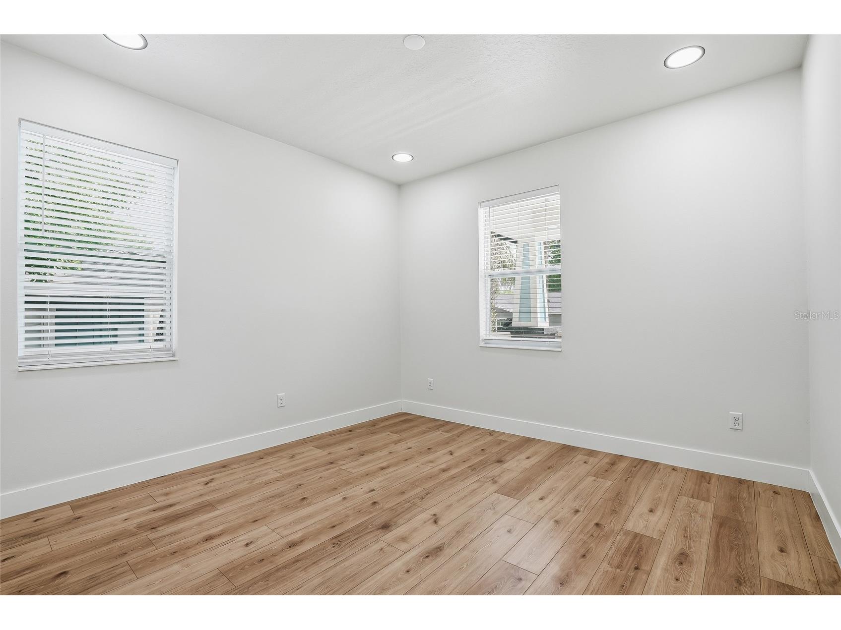 7706 N Arden Avenue Tampa FL 33604 TB8496862 image19
