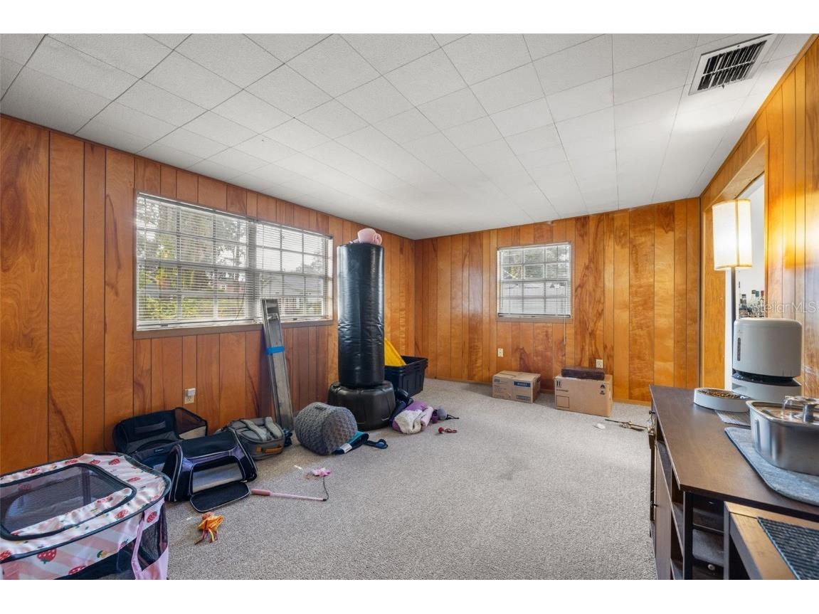 7706 W Elm Street Tampa FL 33615 TB8442681 image16