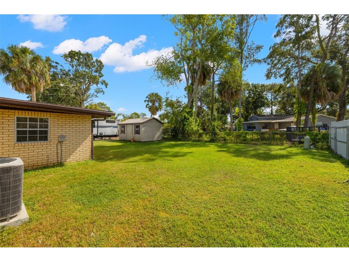 7706 W Elm Street Tampa FL 33615 TB8442681 image22
