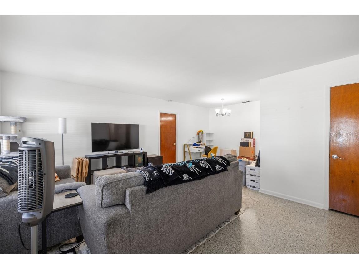 7706 W Elm Street Tampa FL 33615 TB8442681 image3