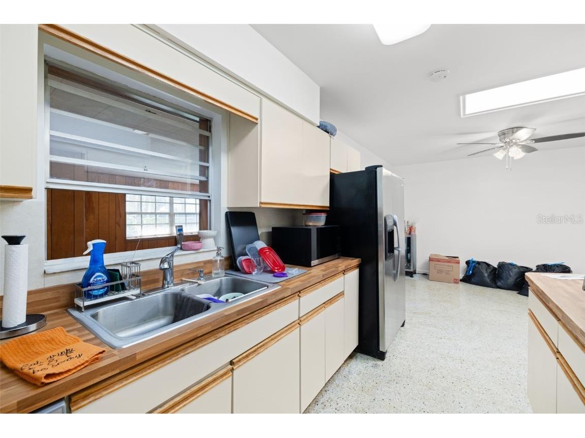 7706 W Elm Street Tampa FL 33615 TB8442681 image9