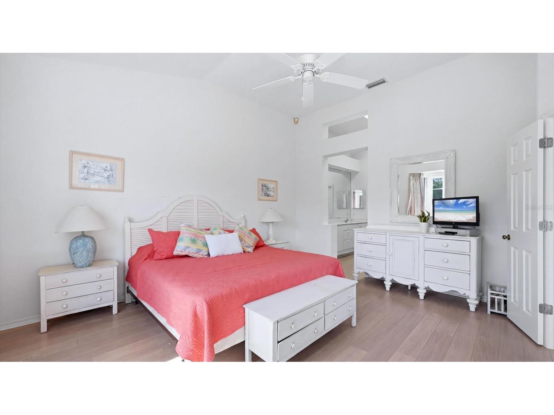 7706 Whitebridge Glen University Park FL 34201 A4694739 image18