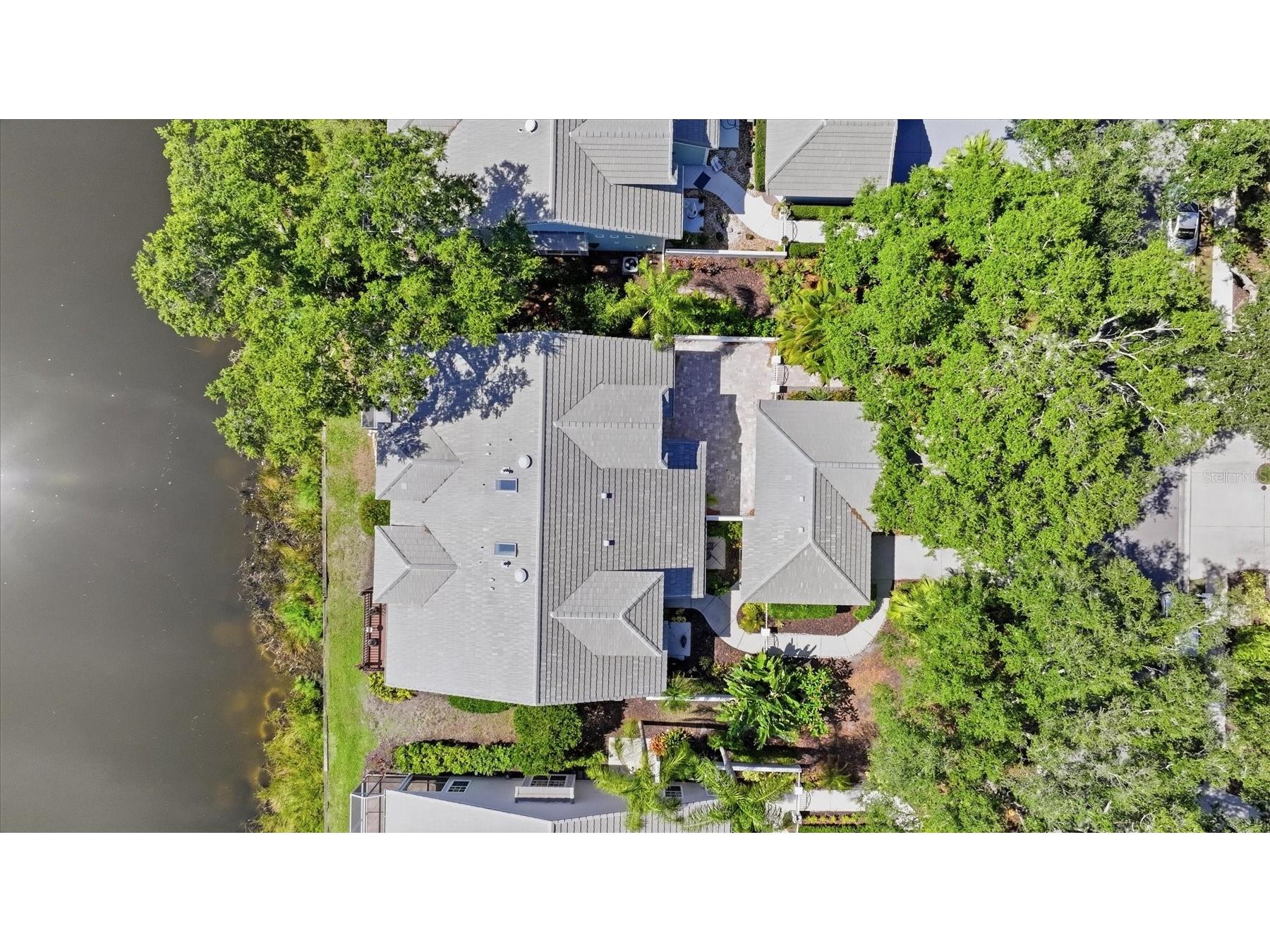 7706 Whitebridge Glen University Park FL 34201 A4694739 image38