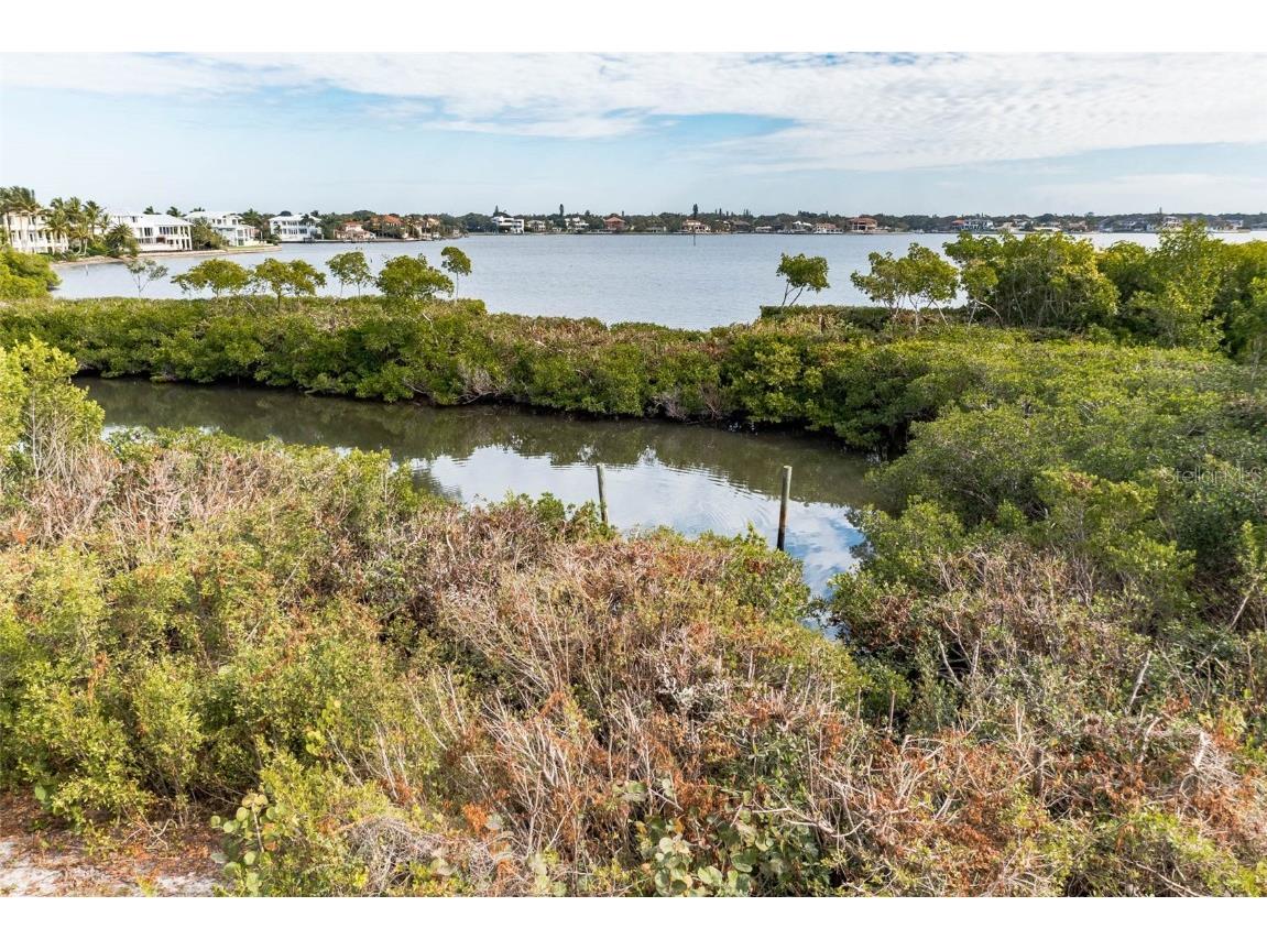 7707 Midnight Pass Road Sarasota FL 34242 - LITTLE SARASOTA BAY A4630506 image17
