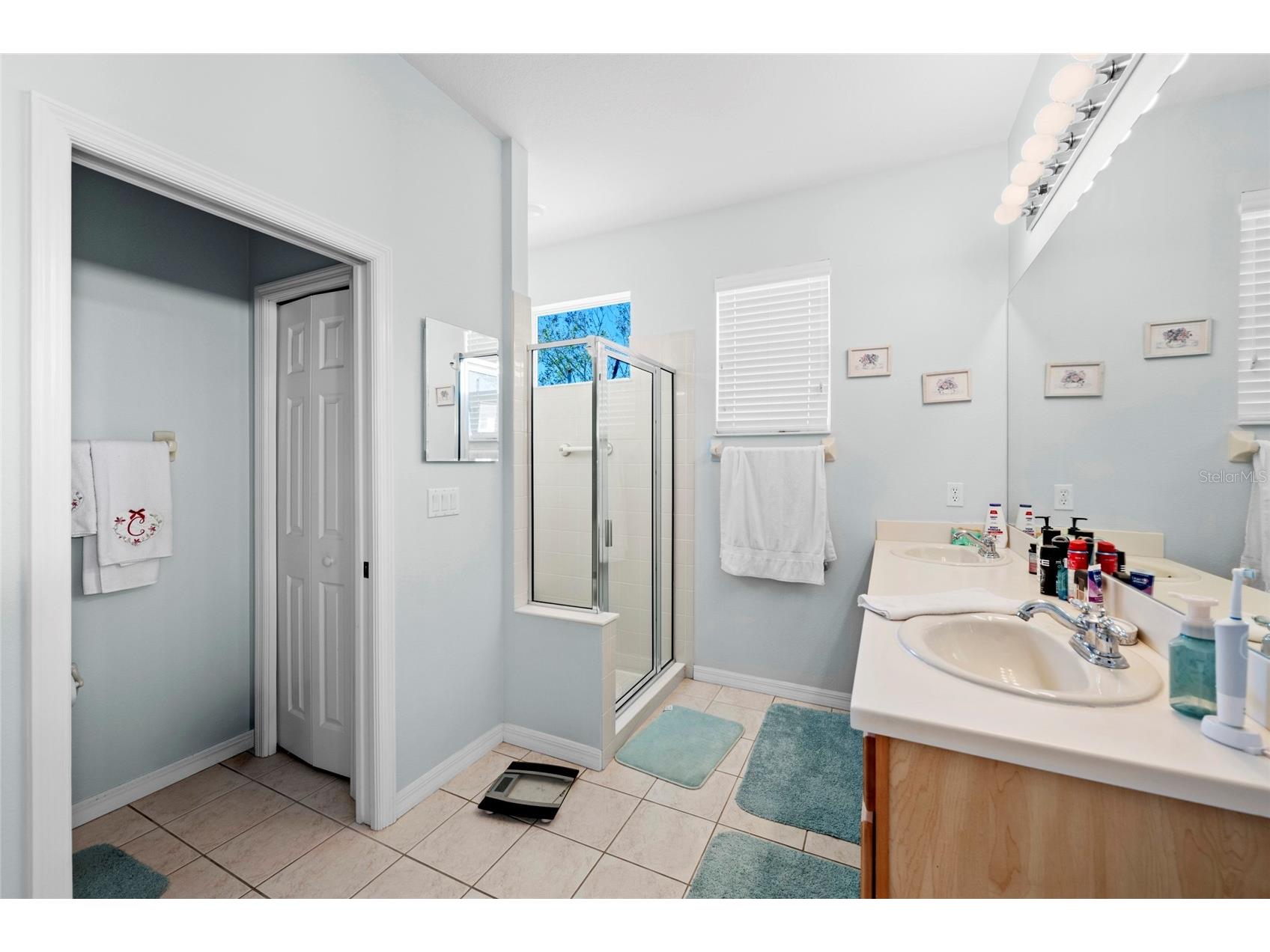 7708 32nd Street E Sarasota FL 34243 A4687322 image15
