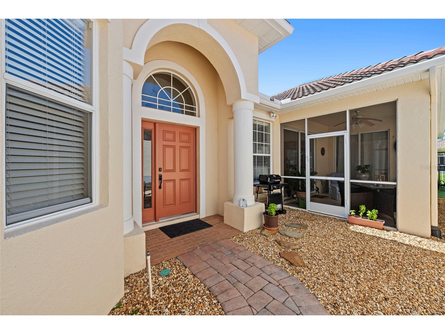 7708 32nd Street E Sarasota FL 34243 A4687322 image2