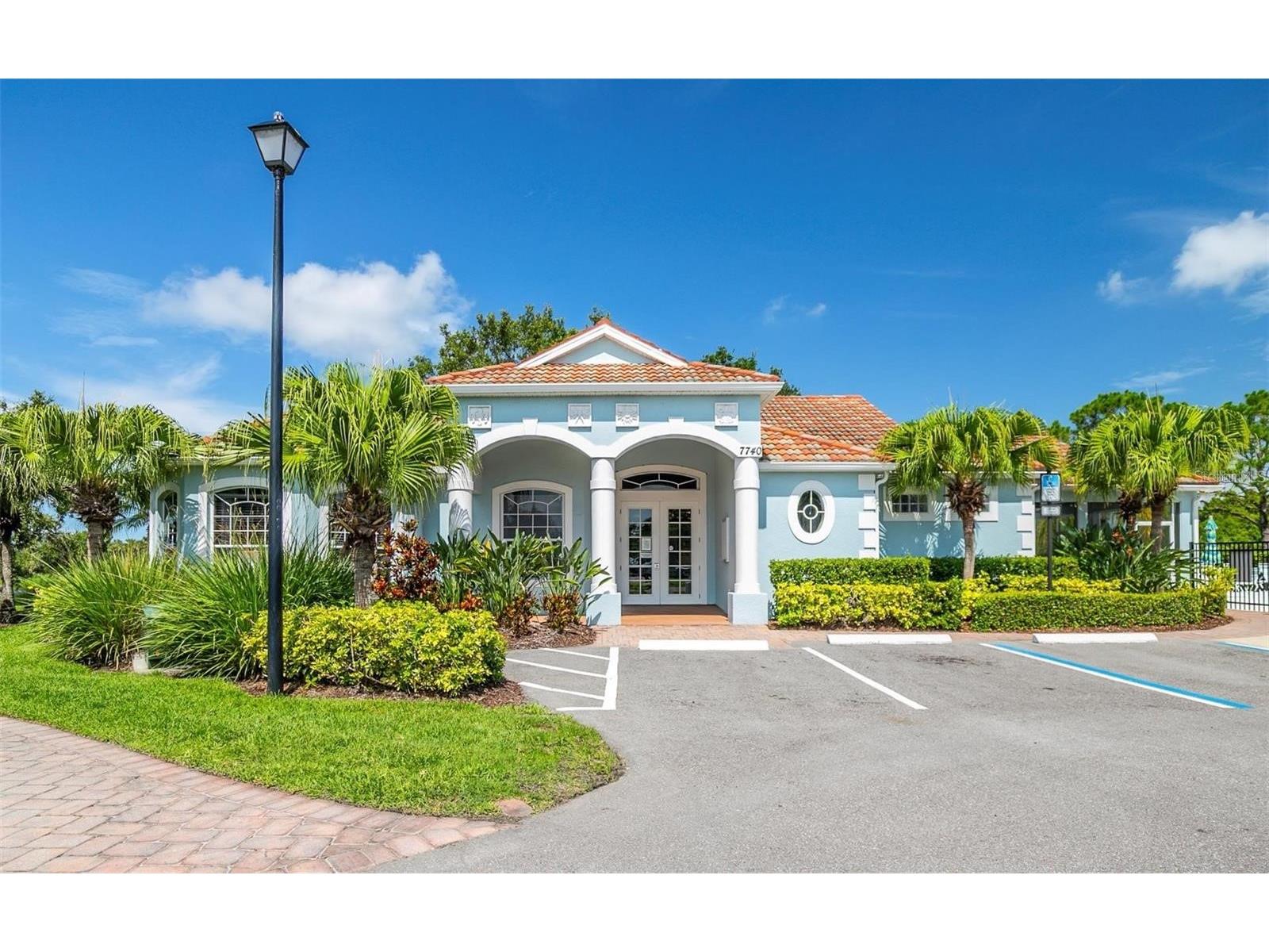 7708 32nd Street E Sarasota FL 34243 A4687322 image25