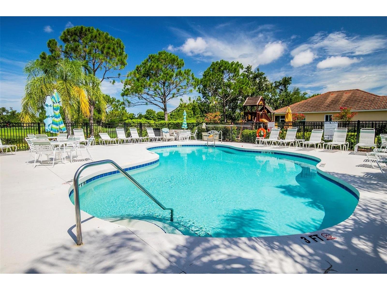 7708 32nd Street E Sarasota FL 34243 A4687322 image26