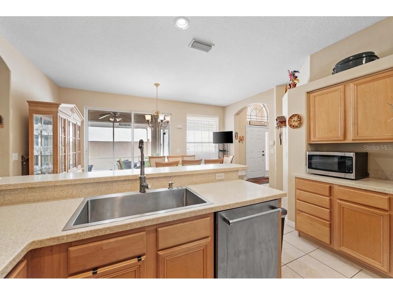 7708 32nd Street E Sarasota FL 34243 A4687322 image8