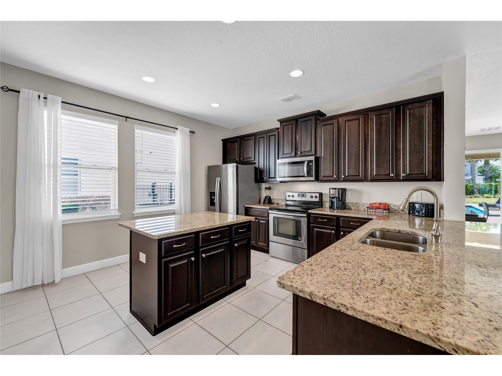 7708 Graben Street Kissimmee FL 34747 S5154383 image9