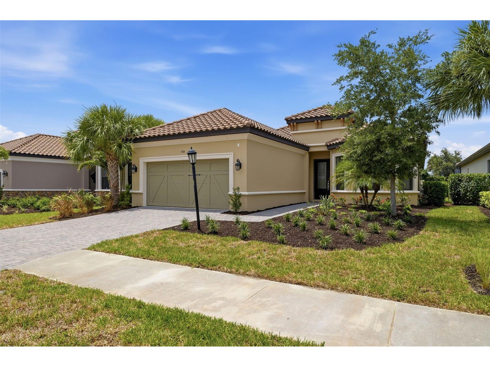 7708 Moonbeam Avenue Sarasota FL 34241 A4698940 image2