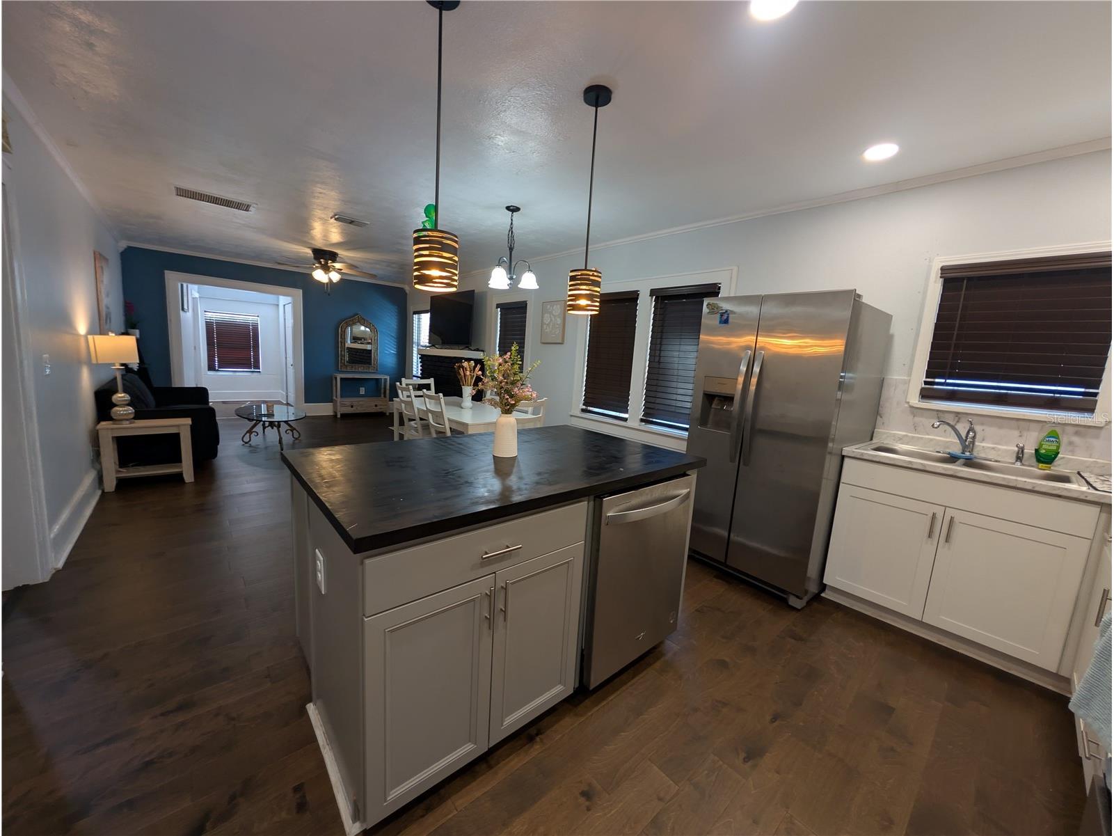 771 14th Avenue S Saint Petersburg FL 33701 TB8502408 image5