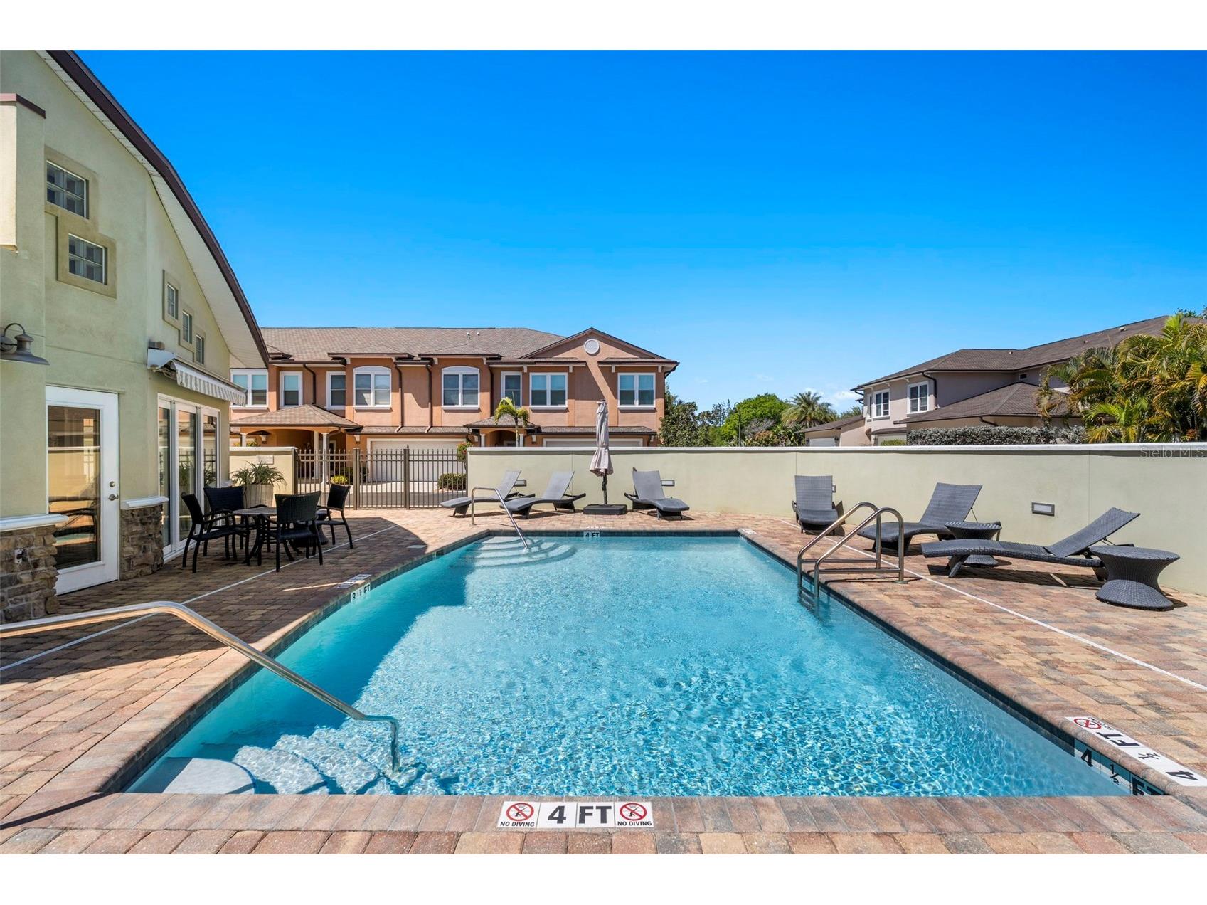 771 Date Palm Lane Saint Petersburg FL 33707 TB8491037 image2